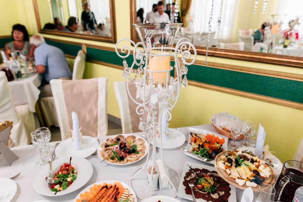 Alexandrovskiy Hotel Николайев Екстериор снимка