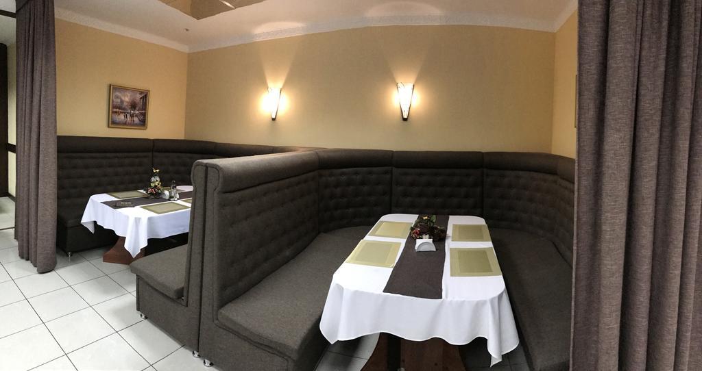 Alexandrovskiy Hotel Николайев Екстериор снимка